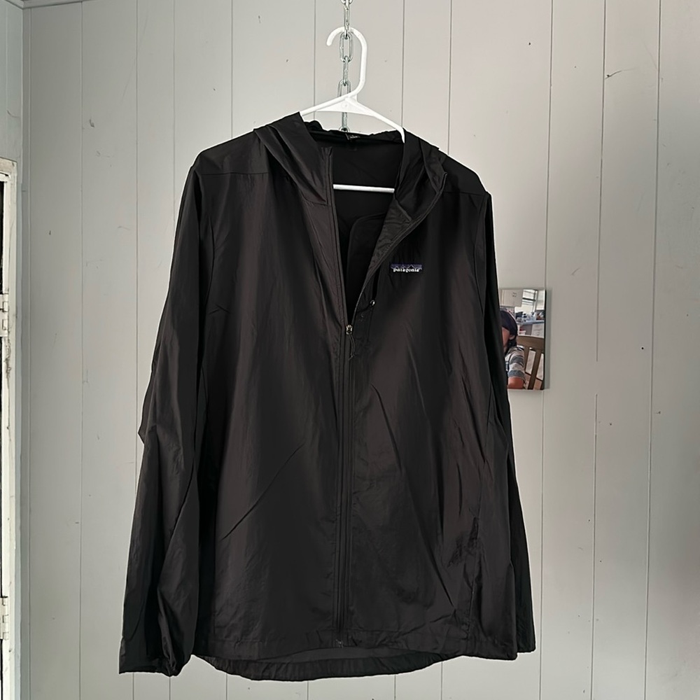 Patagonia windbreaker